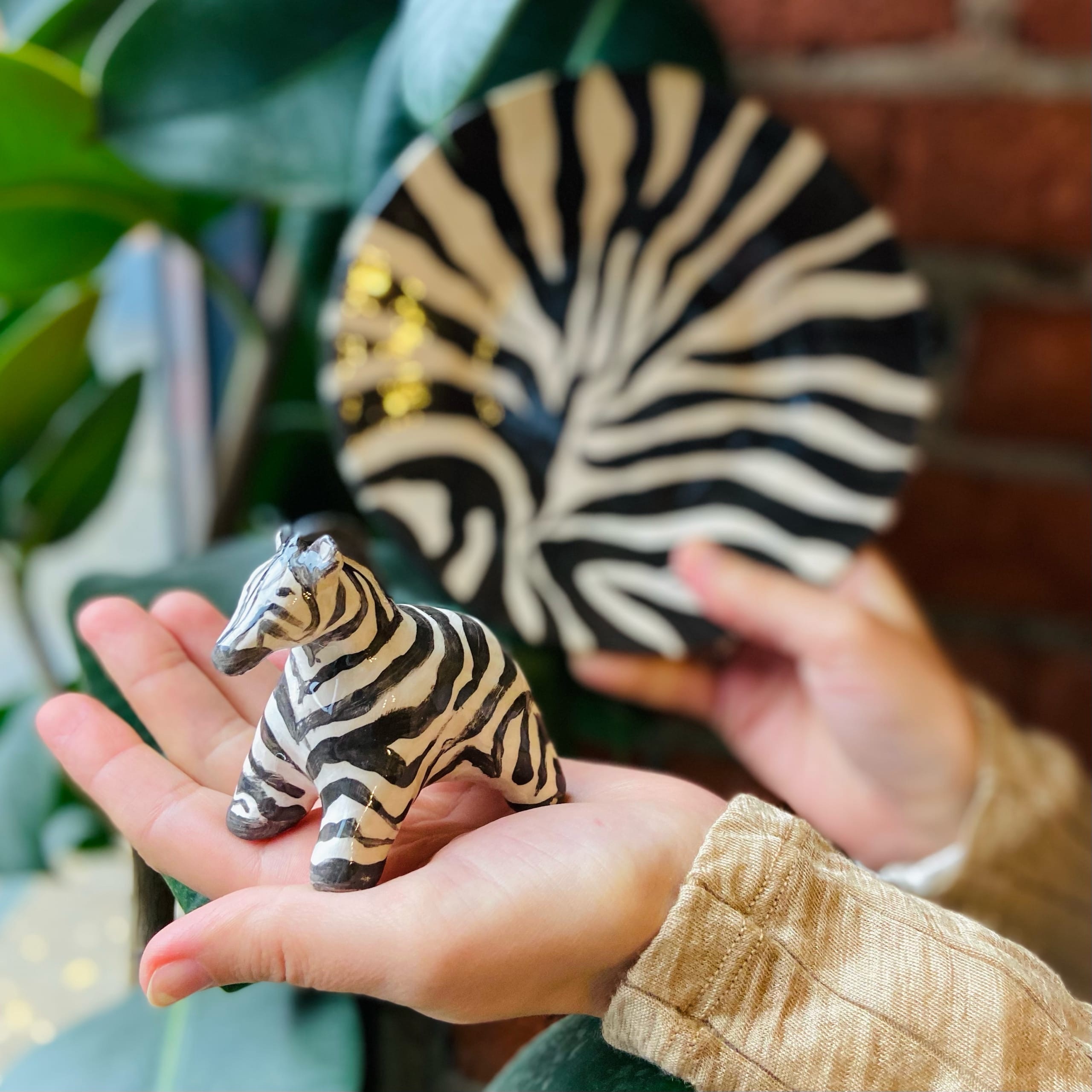 Тарелочка с сюрпризом KIDS 6+ фото 2